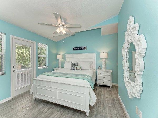 Three Bedroom Pool Duplex in Holmes Beach